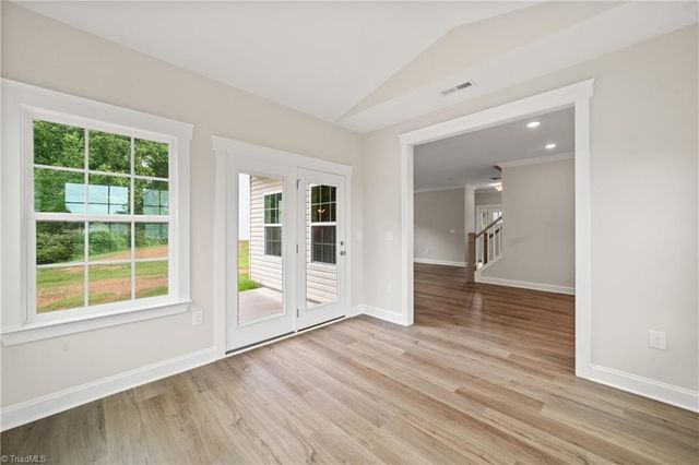 165 Red Maple Way, King, NC 27021