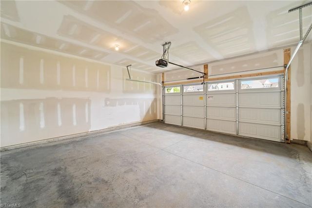 165 Red Maple Way, King, NC 27021