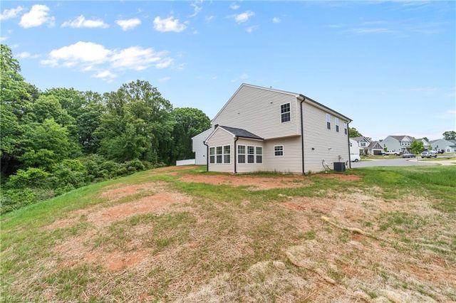 165 Red Maple Way, King, NC 27021