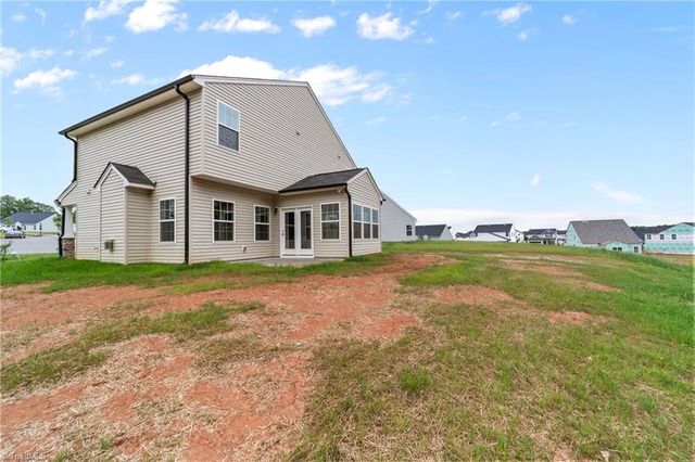165 Red Maple Way, King, NC 27021