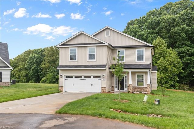 165 Red Maple Way, King, NC 27021