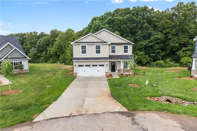 165 Red Maple Way, King, NC 27021