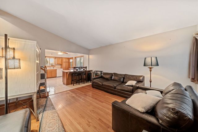 3N210 Wilson Street, Elmhurst, IL 60126