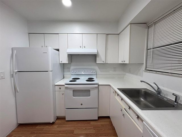 1724 FOXHALL CIRCLE 1724, Kissimmee, FL 34741