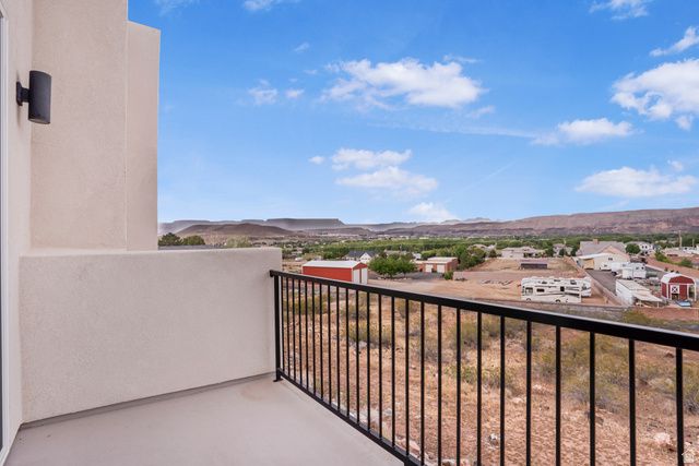 329 S 1930 W, Hurricane, UT 84737