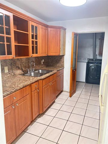 19480 SW 121st Ave, Miami, FL 33177