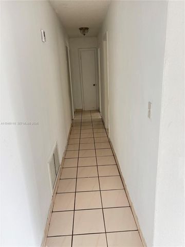 19480 SW 121st Ave, Miami, FL 33177