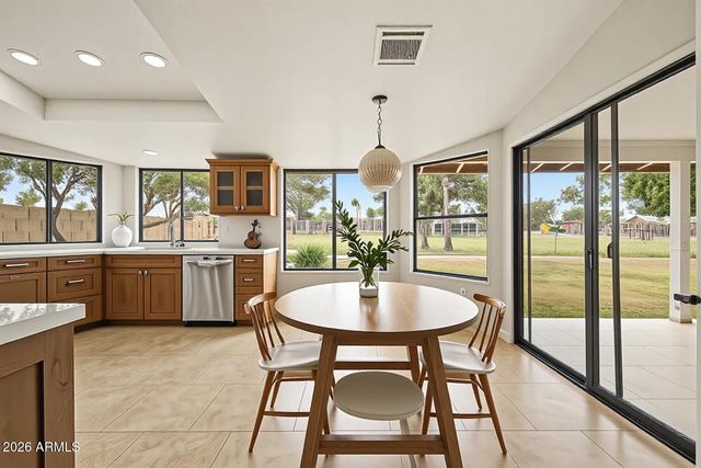 6951 W KIMBERLY Way, Glendale, AZ 85308