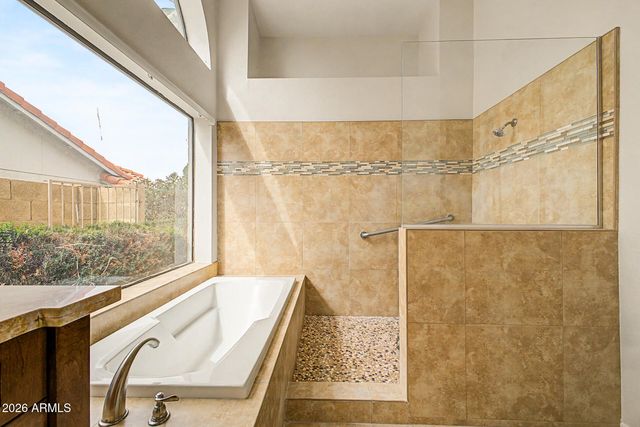 6951 W KIMBERLY Way, Glendale, AZ 85308