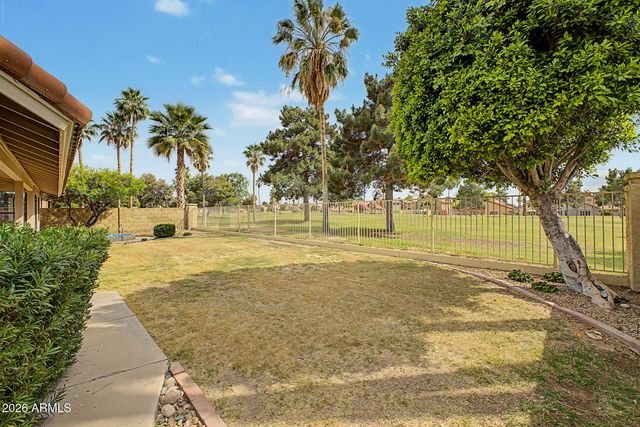 6951 W KIMBERLY Way, Glendale, AZ 85308