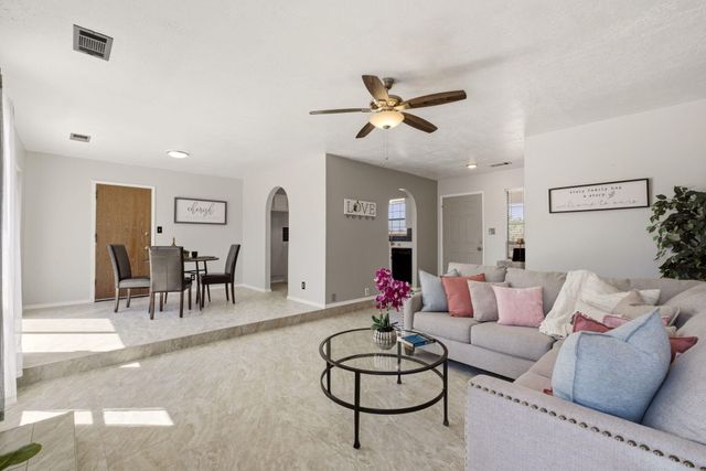 4735 Gypsum Drive NE, Rio Rancho, NM 87124