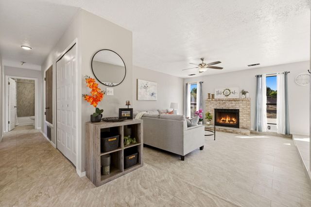 4735 Gypsum Drive NE, Rio Rancho, NM 87124
