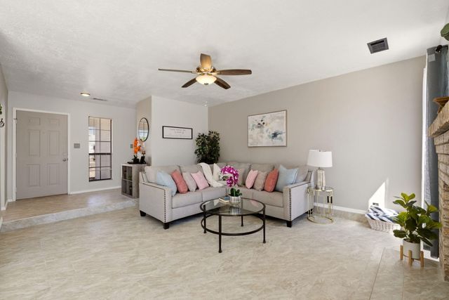 4735 Gypsum Drive NE, Rio Rancho, NM 87124