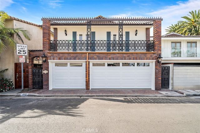 205 Via Lido Soud, Newport Beach, CA 92663