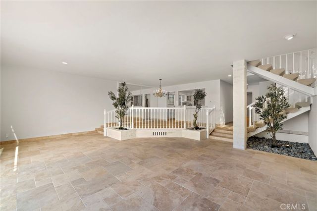 205 Via Lido Soud, Newport Beach, CA 92663