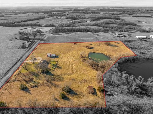 5302 State Route 18 Highway, Adrian, MO 64720