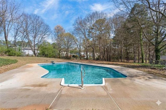 362 Golfcrest Drive SE, Conyers, GA 30094