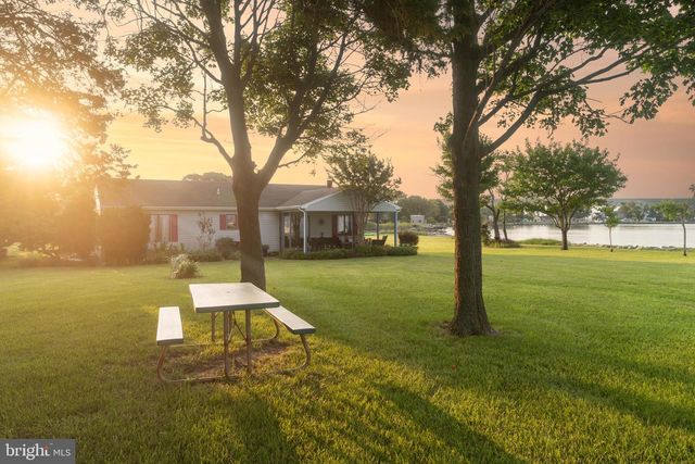 2554 HOOPERS ISLAND RD, Fishing Creek, MD 21634
