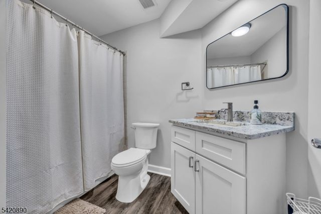 166 Aster Ct, Readington Twp., NJ 08889
