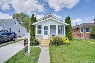 577 E Brickley Avenue, Hazel Park, MI 48030