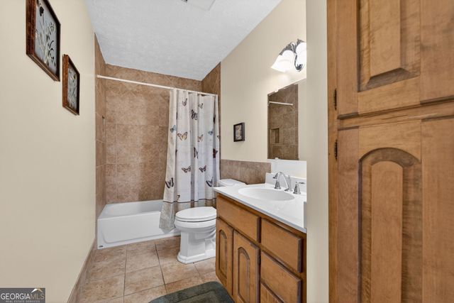64 Roseberry Drive, Stockbridge, GA 30281