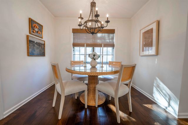 8027 FARMINGDALE RD, Germantown, TN 38138