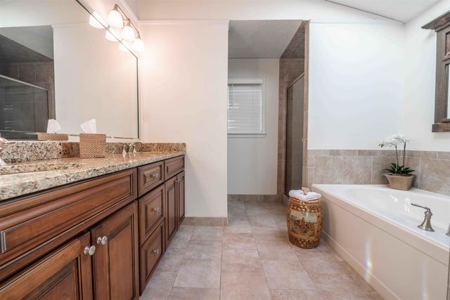 8027 FARMINGDALE RD, Germantown, TN 38138