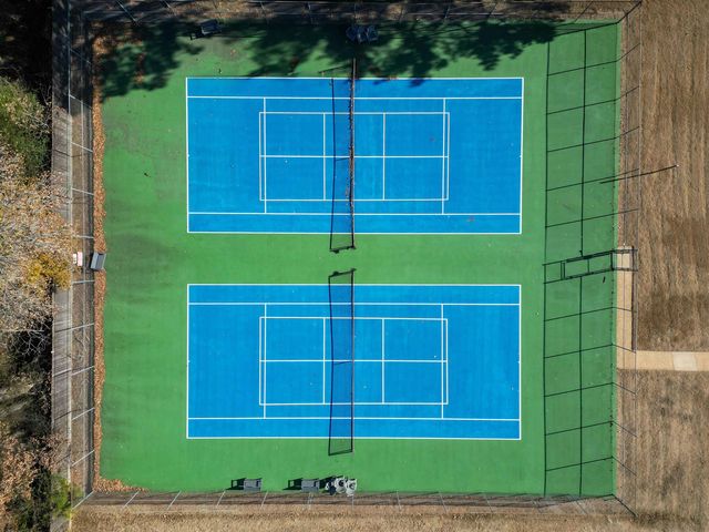 8027 FARMINGDALE RD, Germantown, TN 38138