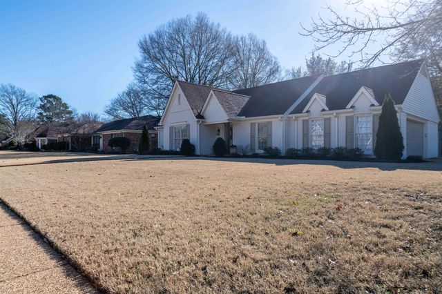 8027 FARMINGDALE RD, Germantown, TN 38138