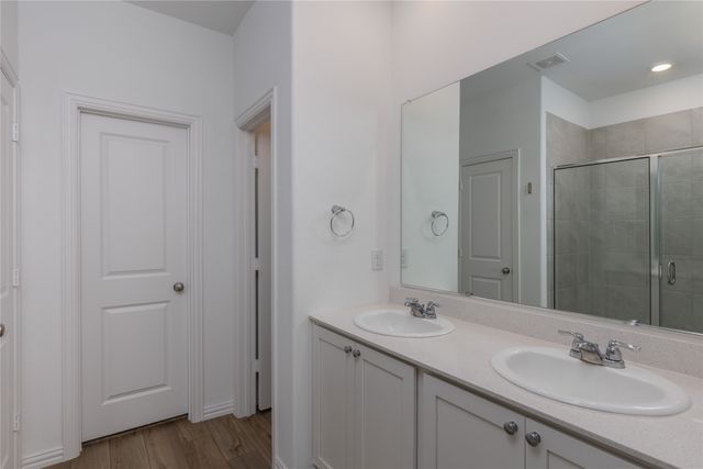 204 Post Oak Street, Azle, TX 76020