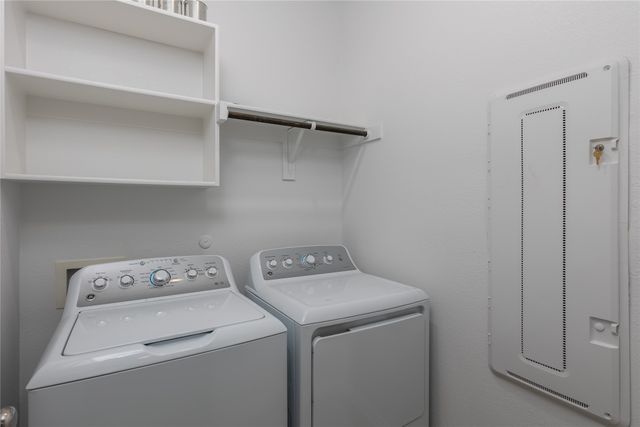 204 Post Oak Street, Azle, TX 76020