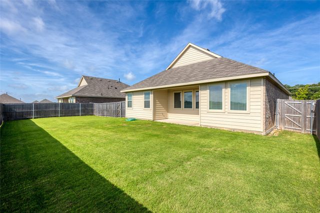 204 Post Oak Street, Azle, TX 76020
