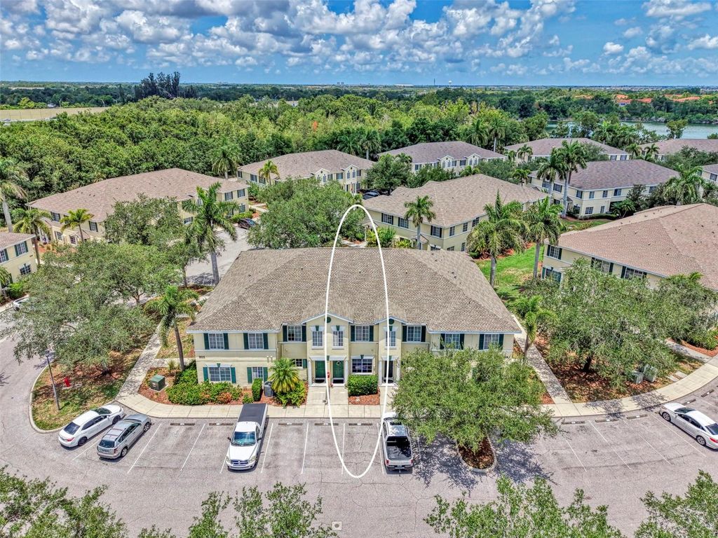 305 CAPE HARBOUR LOOP 104, Bradenton, FL 34212