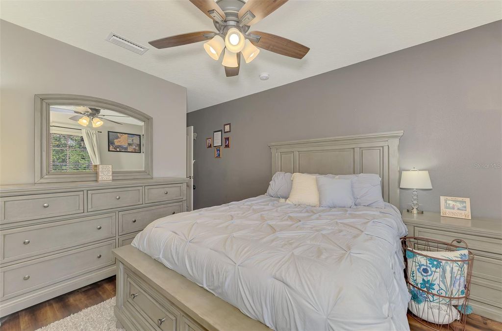 Image 30 of property listing at 305 CAPE HARBOUR LOOP 104, Bradenton, FL 34212