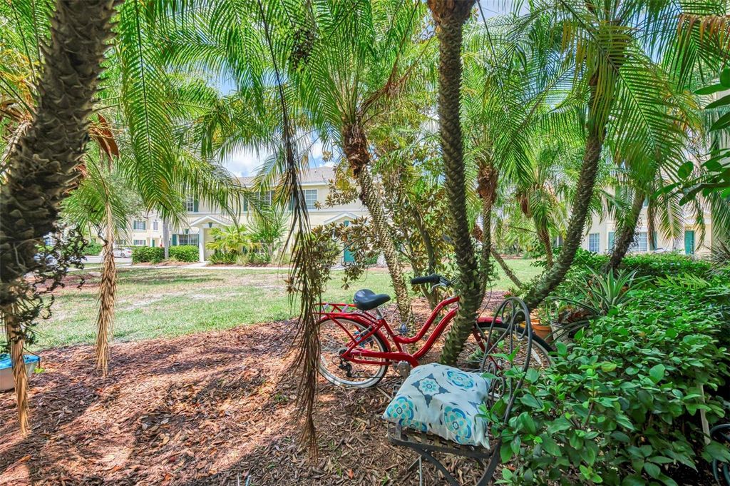 Image 40 of property listing at 305 CAPE HARBOUR LOOP 104, Bradenton, FL 34212