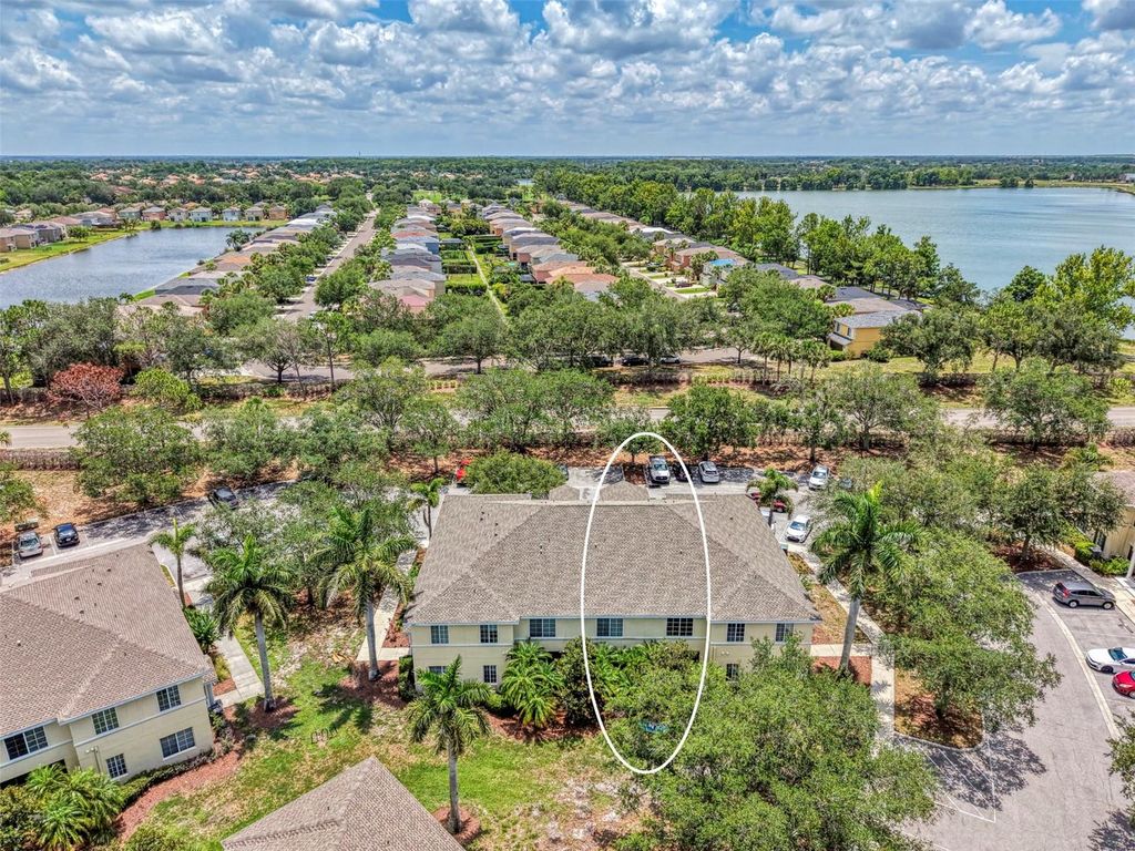 Image 45 of property listing at 305 CAPE HARBOUR LOOP 104, Bradenton, FL 34212