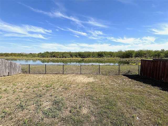 5030 Royal Springs Drive, Forney, TX 75126