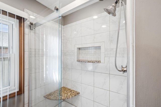 1402 Pegwood Drive, Columbus, OH 43229