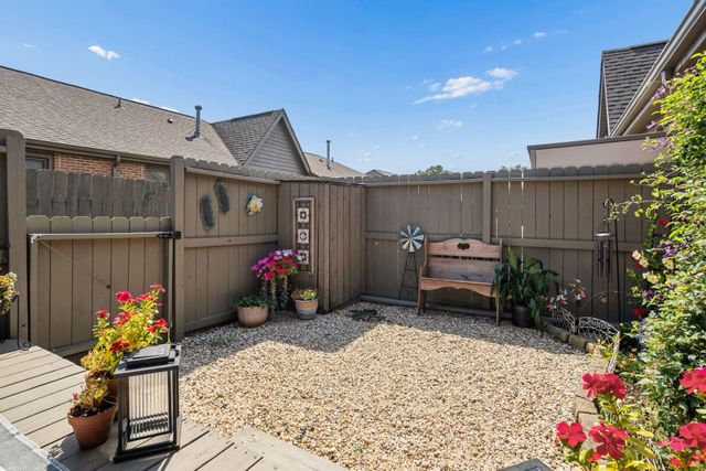 1402 Pegwood Drive, Columbus, OH 43229