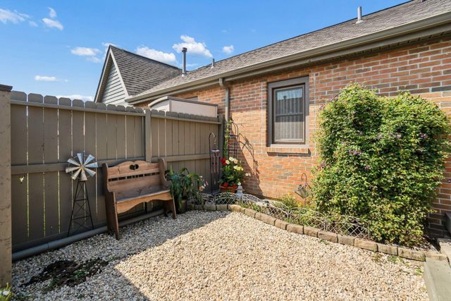 1402 Pegwood Drive, Columbus, OH 43229
