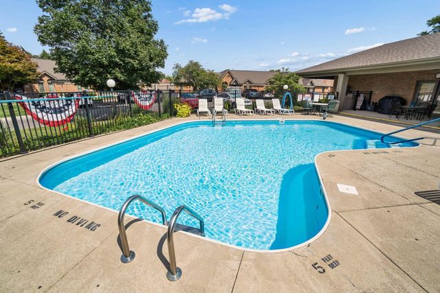 1402 Pegwood Drive, Columbus, OH 43229