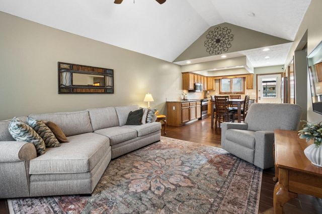 1402 Pegwood Drive, Columbus, OH 43229
