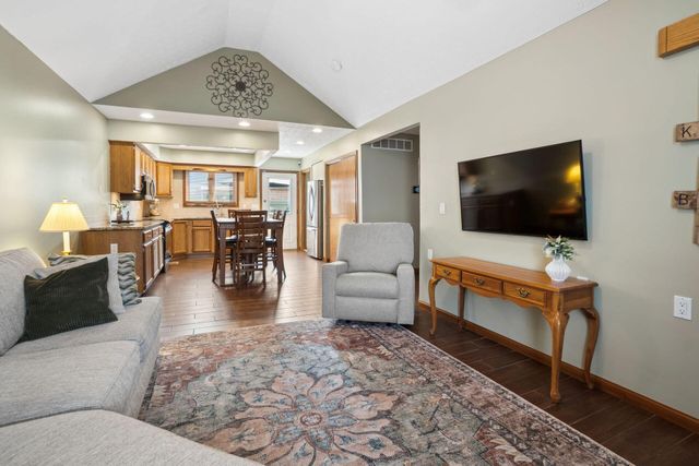 1402 Pegwood Drive, Columbus, OH 43229