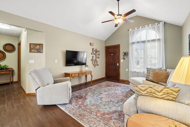 1402 Pegwood Drive, Columbus, OH 43229