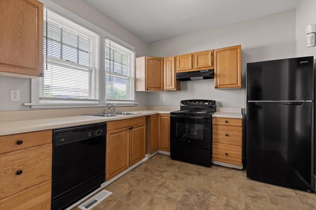 1033 E 05th Street, Chattanooga, TN 37403