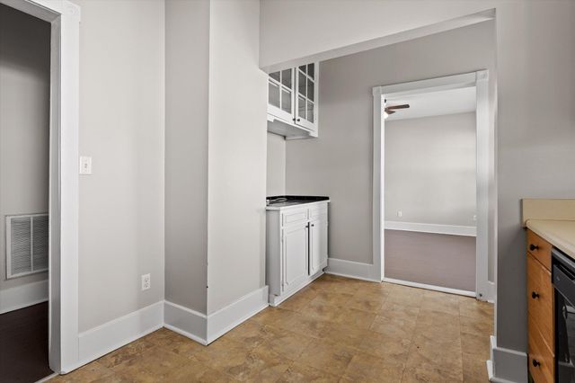 1033 E 05th Street, Chattanooga, TN 37403