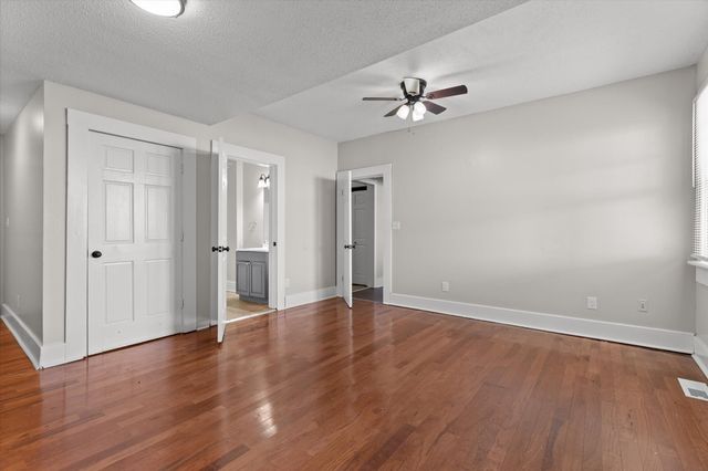 1033 E 05th Street, Chattanooga, TN 37403