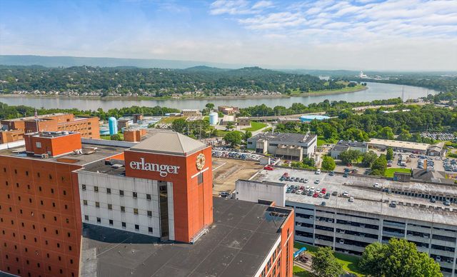 1033 E 05th Street, Chattanooga, TN 37403