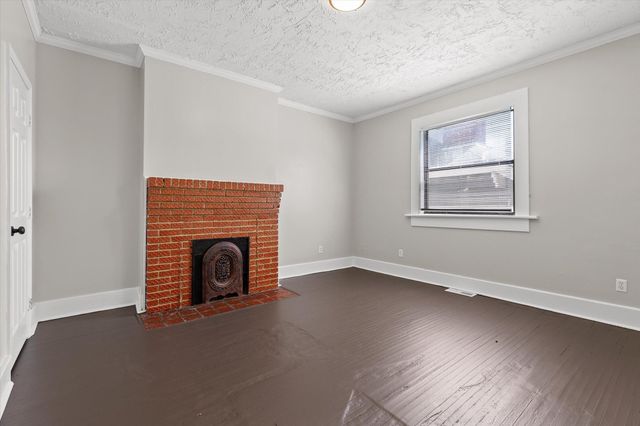 1033 E 05th Street, Chattanooga, TN 37403