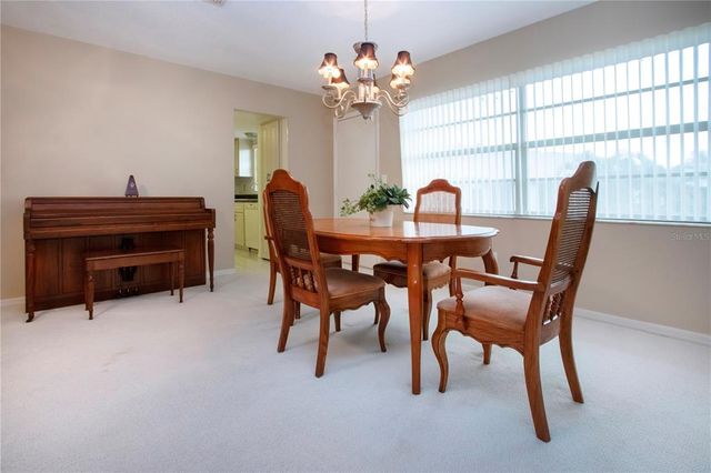 2204 HARTLEBURY WAY 460, Sun City Center, FL 33573
